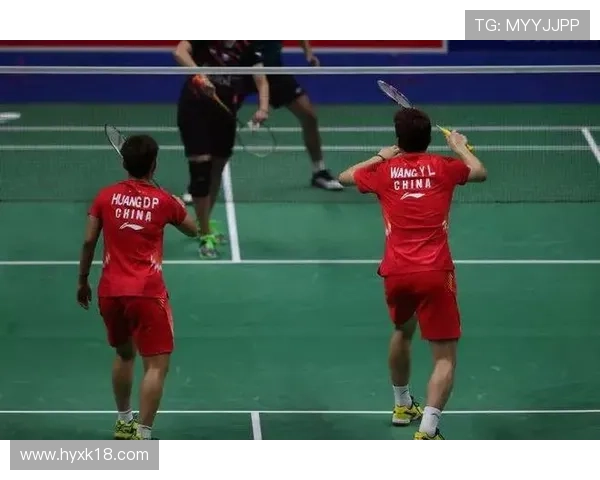 黄东萍大笑迎接全场欢呼荣耀瞬