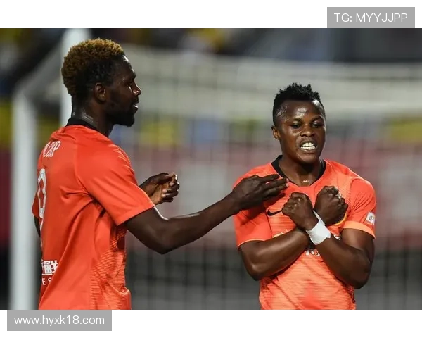 吴世勋意外助攻 长崎航海门将开场8秒自摆乌龙